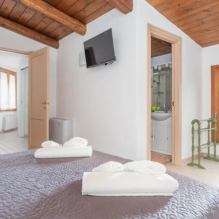Il Fascino Del Borgo Holiday home Scano Montiferro