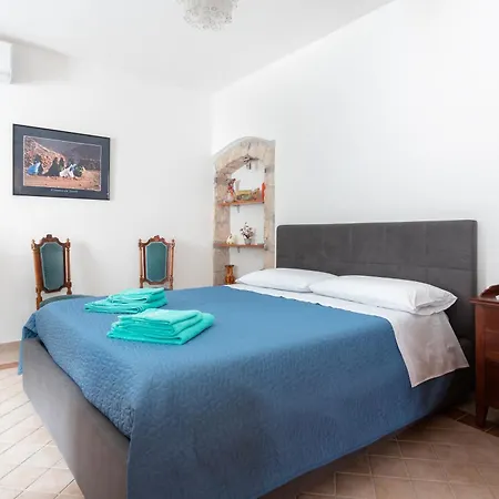 Il Fascino Del Borgo Holiday home Scano Montiferro