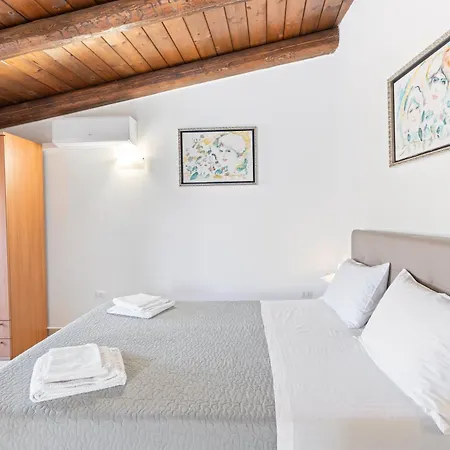 Il Fascino Del Borgo Ferienhaus Scano Montiferro