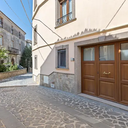 Il Fascino Del Borgo Scano Montiferro